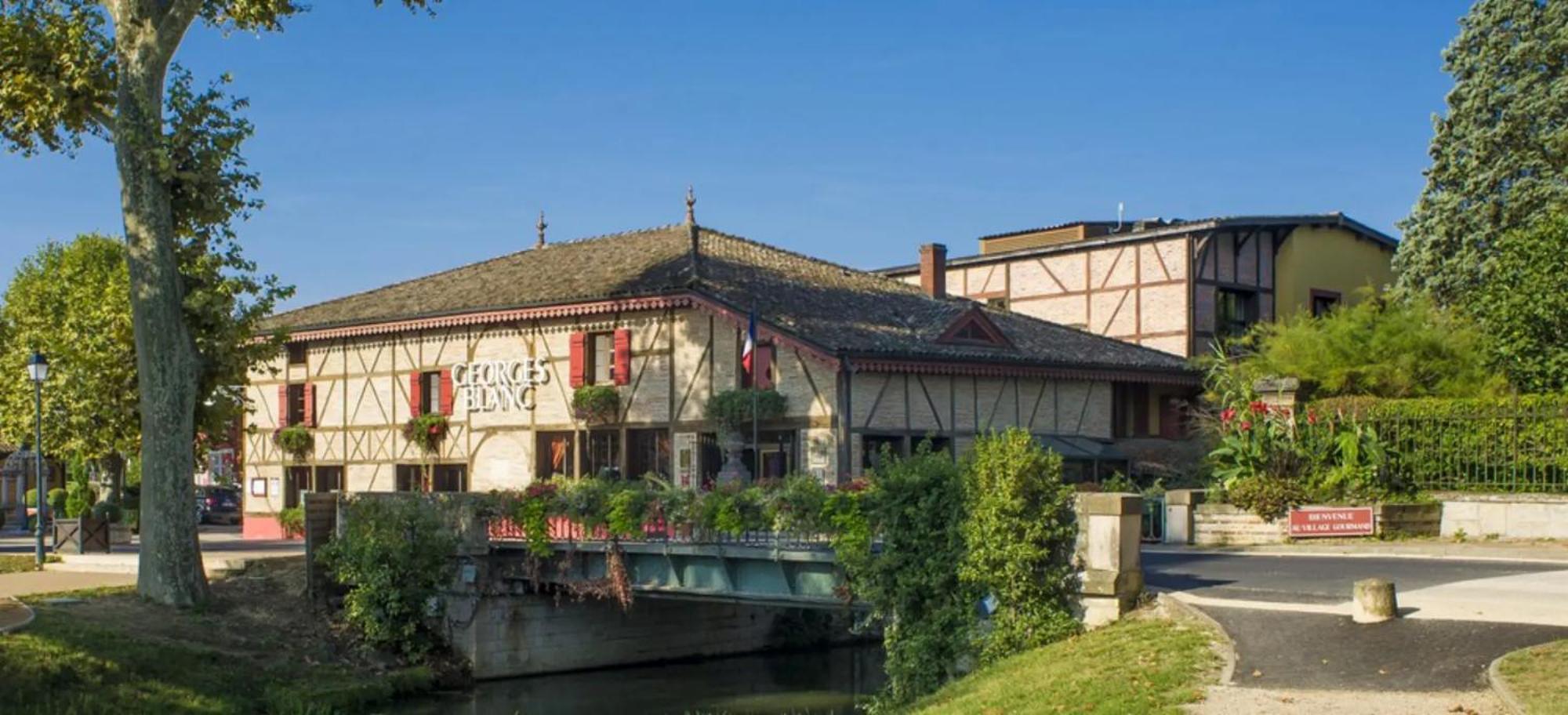 L'Ecrin Vert - 150M Restaurant 3 Etoiles - Climatisation ヴォナ エクステリア 写真